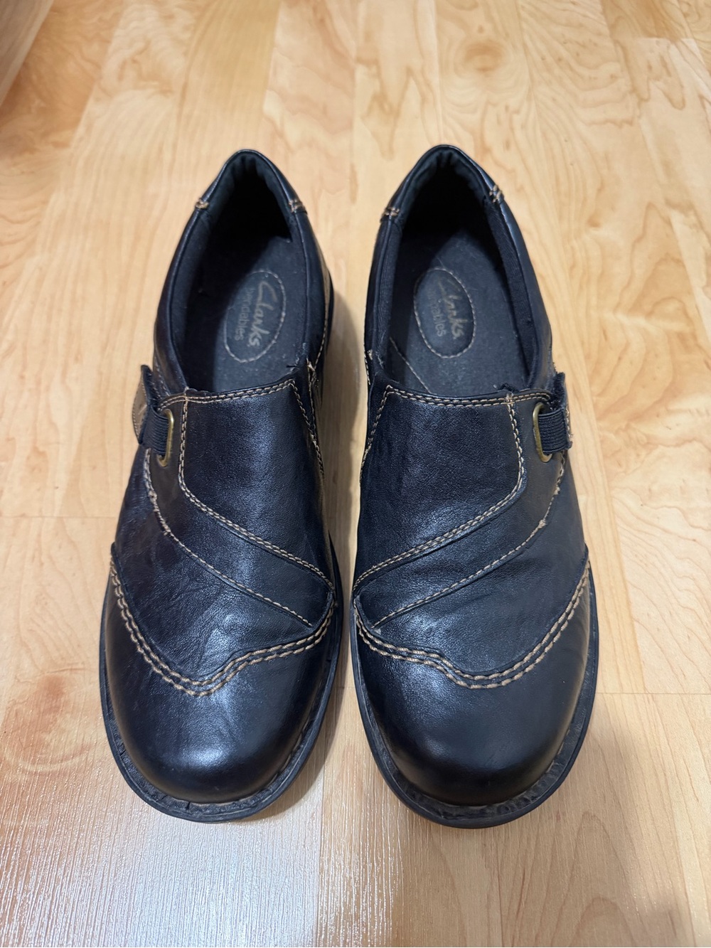 Vintage Clarks Women’s Nikki Collection Black Leather Slip-On Loafers 8.5 W